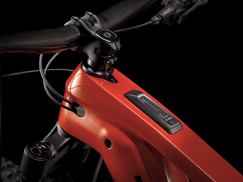 Rail 9.8 XT EU XL Lava